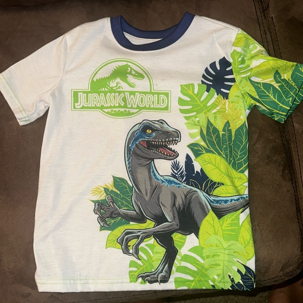 Jurassic World tee
